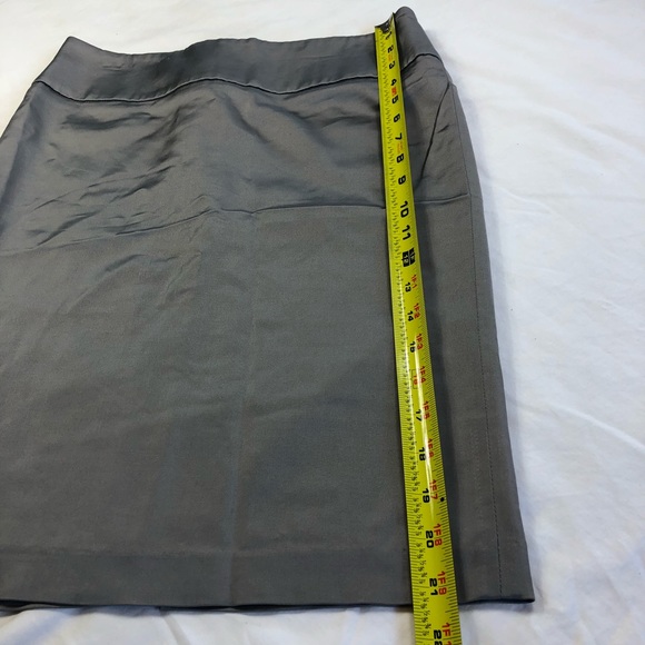 Castellani gray pencil skirt sexy silky - Picture 6 of 8